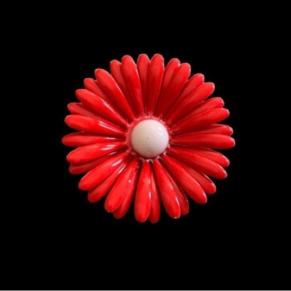 unmarked Jewelry - Vintage Red Daisy Flower Power Brooch Pin Jewelry Boho Bohemian Hippie